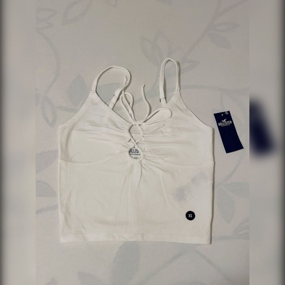 Hollister - Cropped Cami - NWT